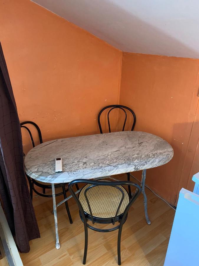 Ferienwohnung Chez Christine Rodez Exterior foto